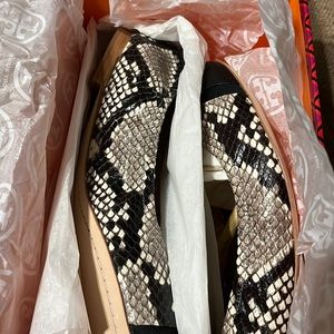 Tory Burch Minnie cap toe ballet flats 8